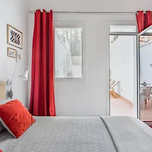 Stylish With Terrace For Couple Or Family Apartamento